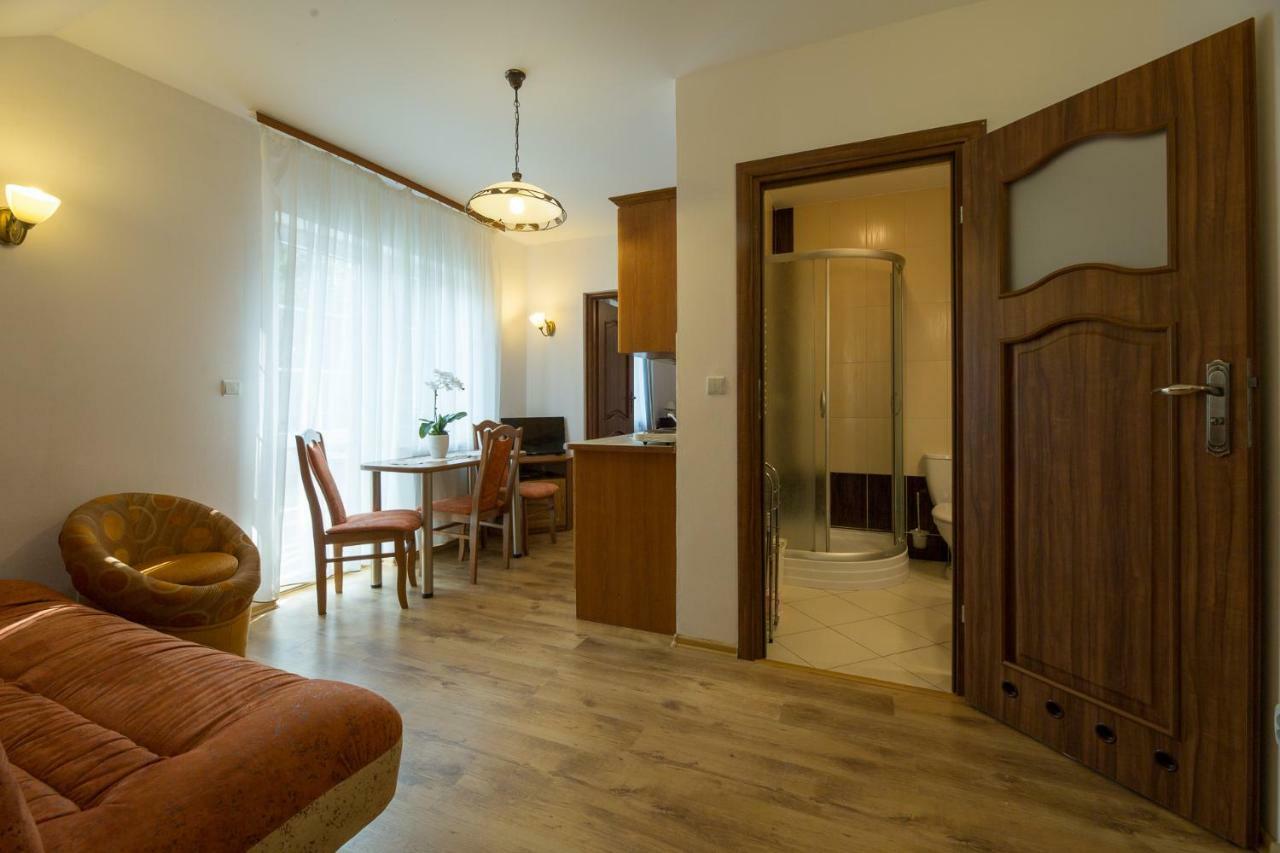 Apartamenty Na Skarpie Debina  Екстериор снимка